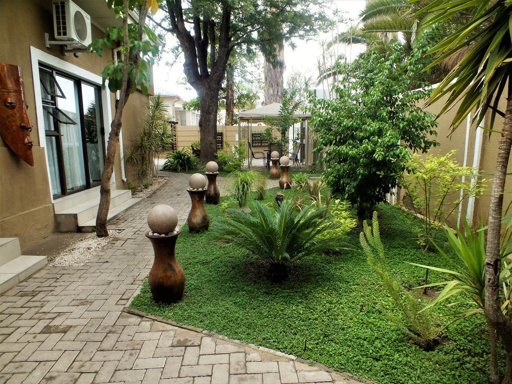 Uzuri Guesthouse Cc Windhoek Kültér fotó